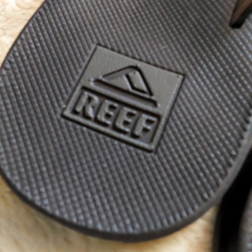 🌺 NWT Men's REEF Black Yoga Foam Flip Flops - Picture 4 of 10